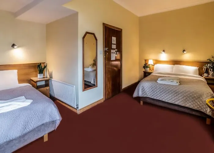 Holiday 2* גלוואיי