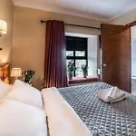 Ξενοδοχείο Holiday