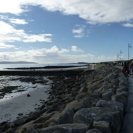 ホリデー ホテル